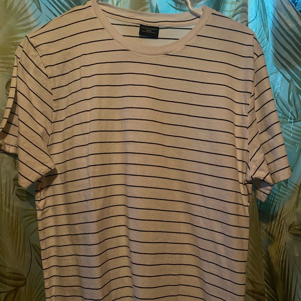 Size M, color white with black stripes